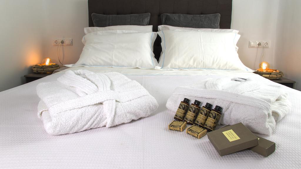 Avalon Mykonos Suites Super Paradise Beach  Eksteriør billede